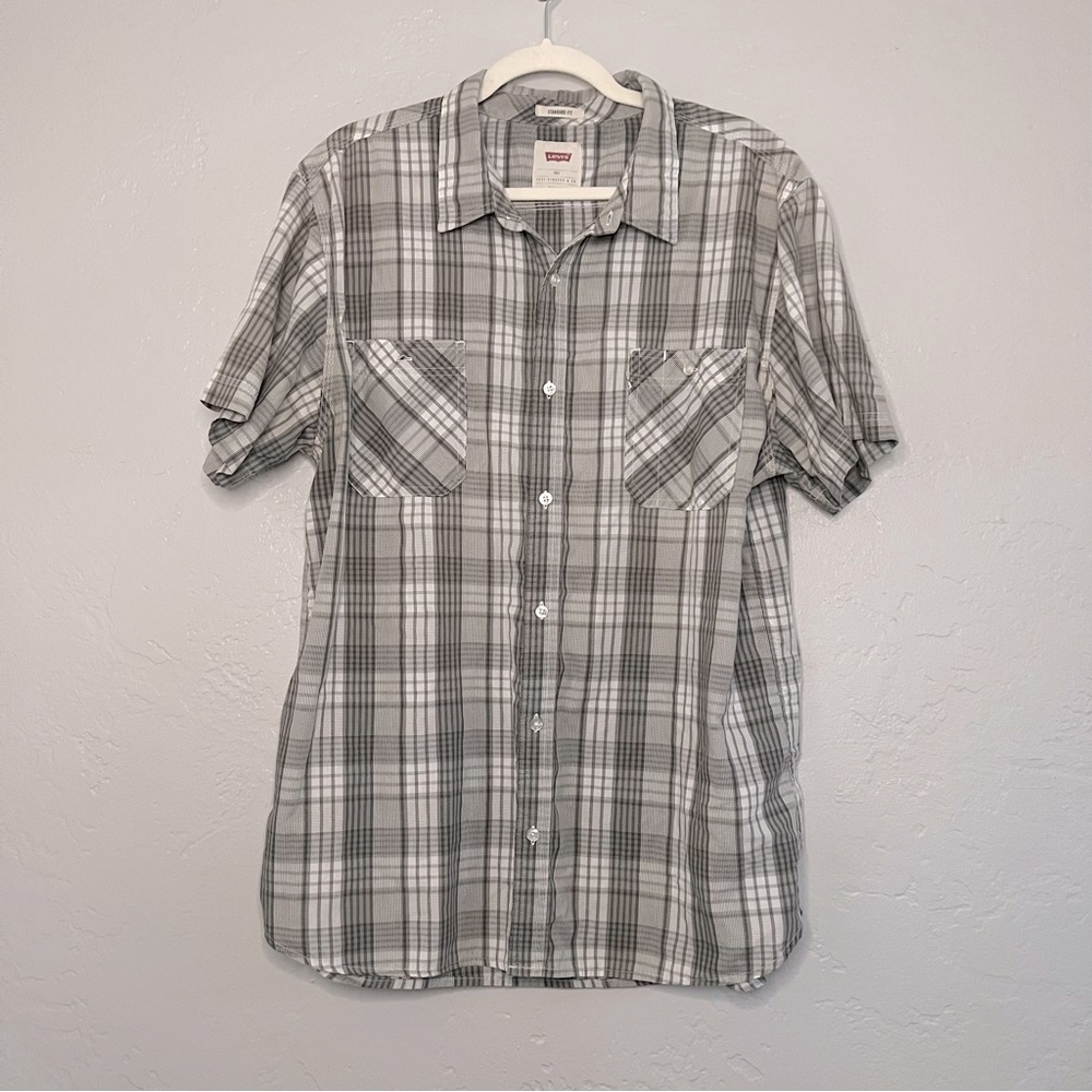 Levi’s Beige Plaid Short Sleeve Button Up Size XXL